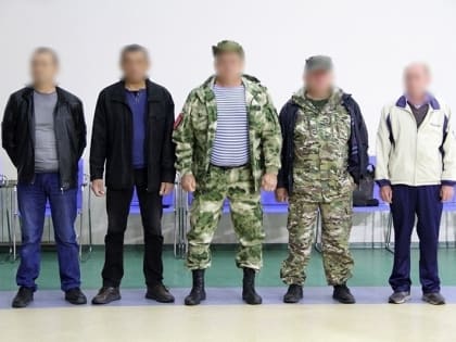 Плечом к плечу. Мы идём служить