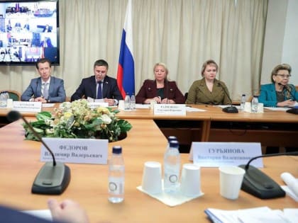 Александр Мещангин принял участие в обсуждении законопроекта, регулирующего обращение с безнадзорными животными