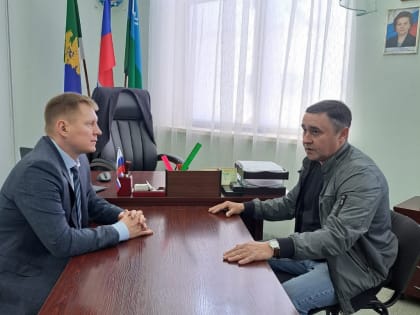 Денис Свиридов провел рабочую встречу с главой сельского поселения Мулымья