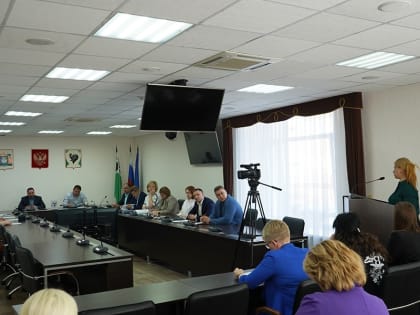 Депутаты Думы ознакомились с ходом реализации мероприятий по развитию гражданского общества в Мегионе