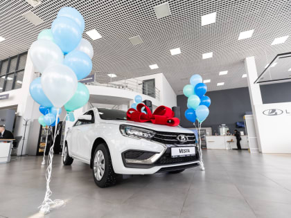 В Сургуте вручили автомобили победителям Викторины «Достижения Югры»