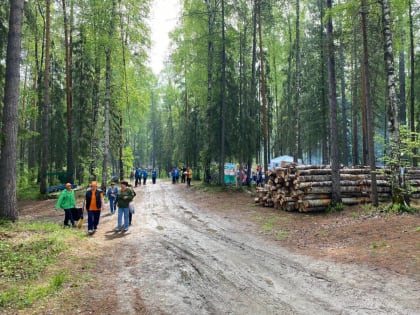 Андрей Осадчук поддержал участников туристического слёта
