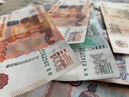 По сто тысяч получат в Югре дети мобилизованных при поступлении в вузы