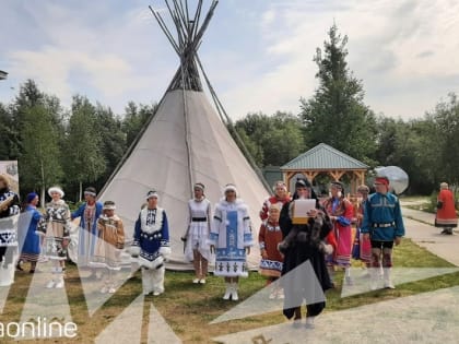 Поздравление главы Октябрьского района Сергея Заплатина с Днем коренных народов мира