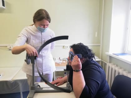 Более 100 жителей Нижневартовска обследовали в ходе акции по борьбе с глаукомой