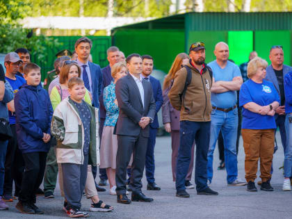 Югорчане, заключившие контракт, отправились в именное подразделение для прохождения военной службы