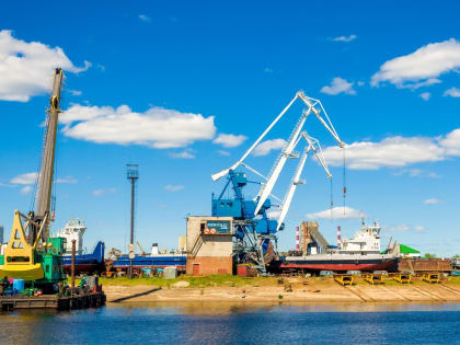 В УрФО 9 крупных дорожных проектов реализуют в ближайшие пять лет