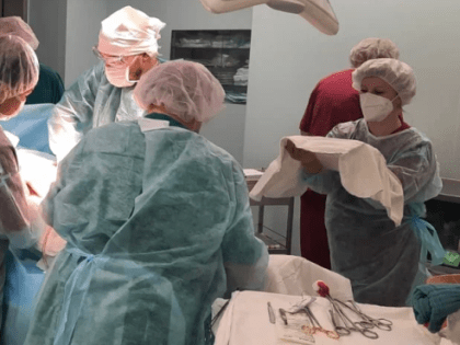 Сургутские медики спасли сразу две жизни