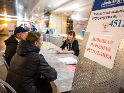 Главы ЛНР и Херсонской области обратились к Путину с просьбой рассмотреть вхождение территорий в состав России