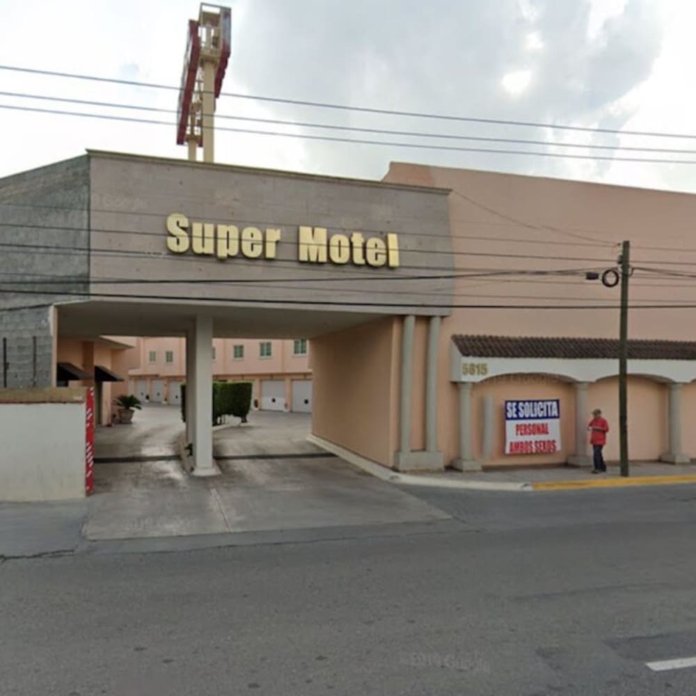 Super Motel