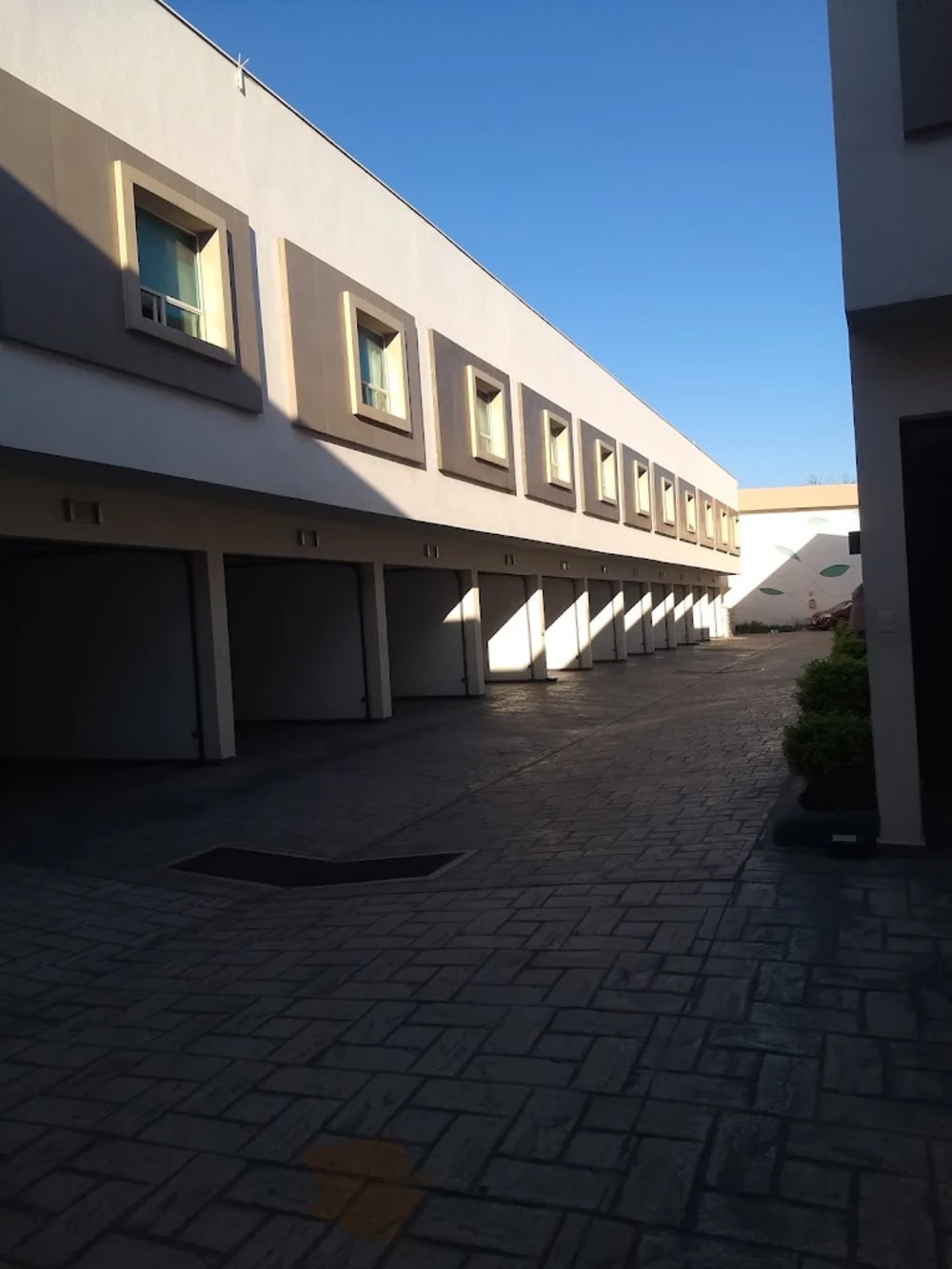 Hotel White Instalaciones