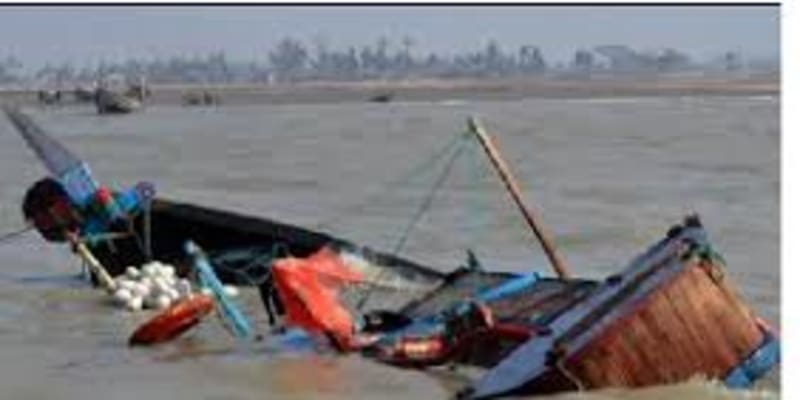 15 Dead As Canoe Capsizes on Volta Lake.