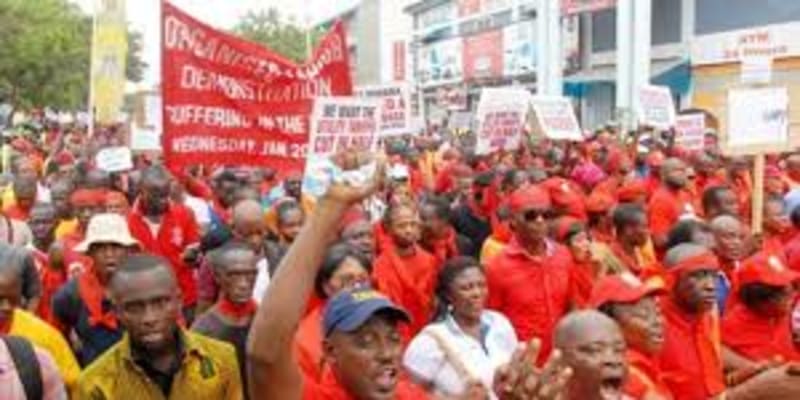 Labor Unions Slam Government’s 'Disrespectful' Pay Offer