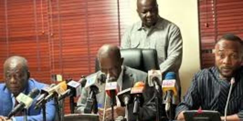Pay cocoa farmers immediately — Minority tells govt