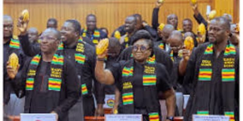 Minority Alleges Government Plans Second Cocoa Price Cut.