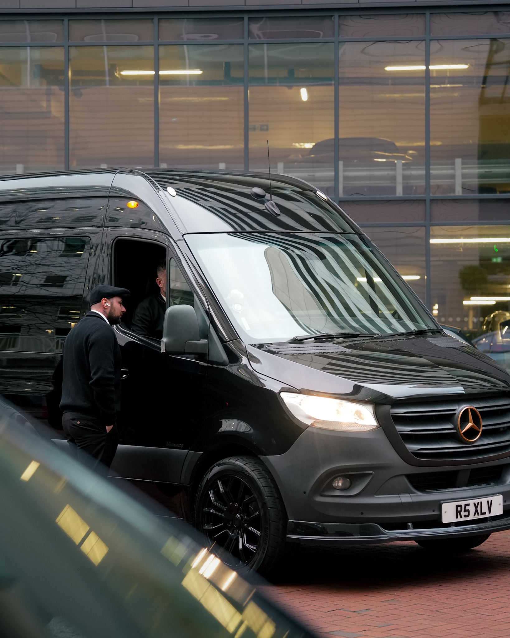 R5 Executive chauffeur service