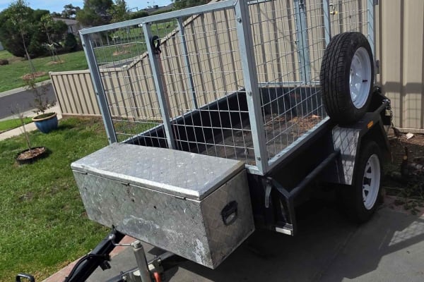 Box trailer hire Diggers Rest — 5x4 cage with Winch