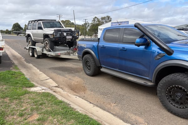 Car trailer hire Chinchilla — Hydraulic 3.5 tonne tipping car trailer 
