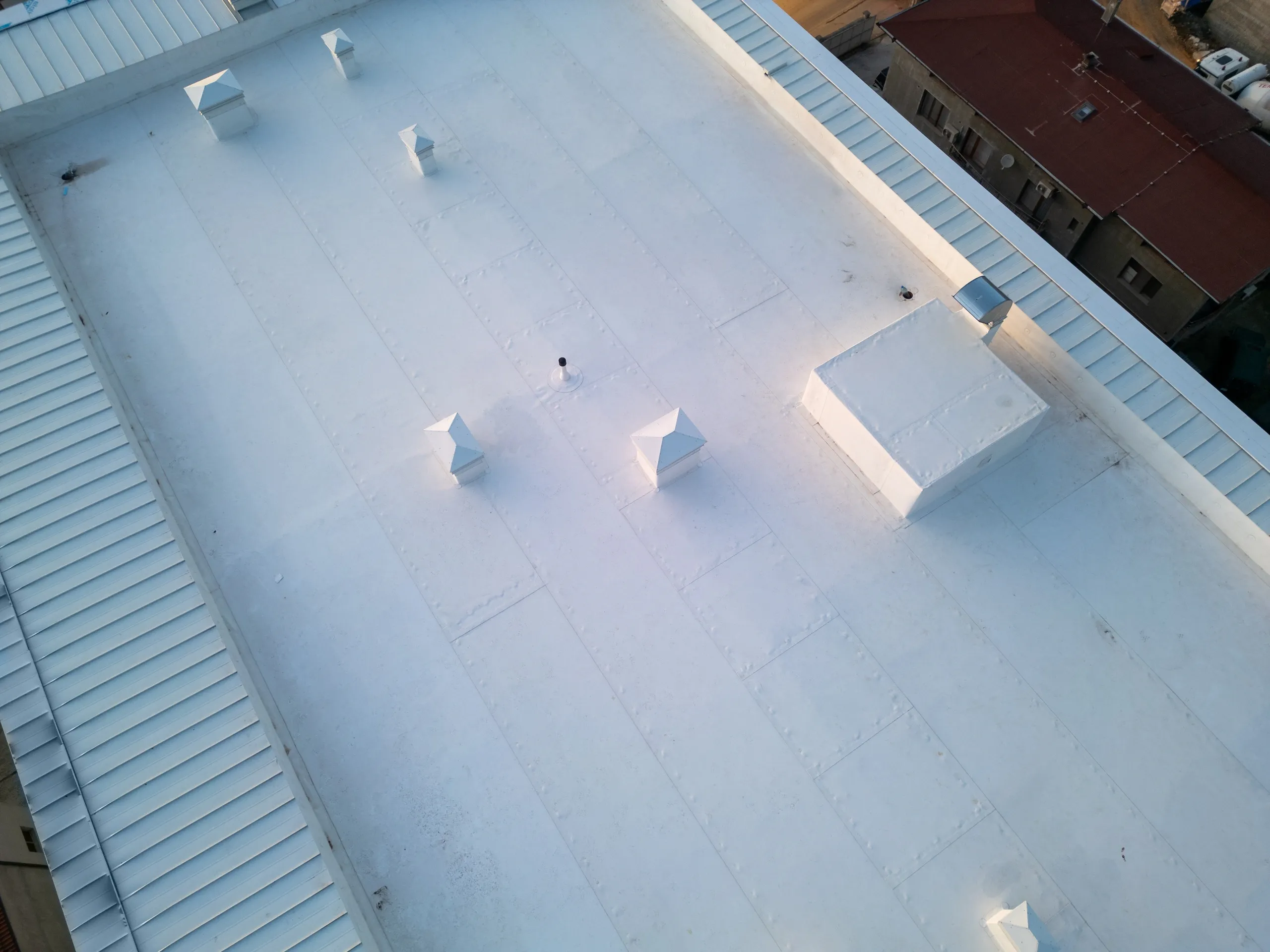 Thermal drone moisture scan of a commercial flat roof