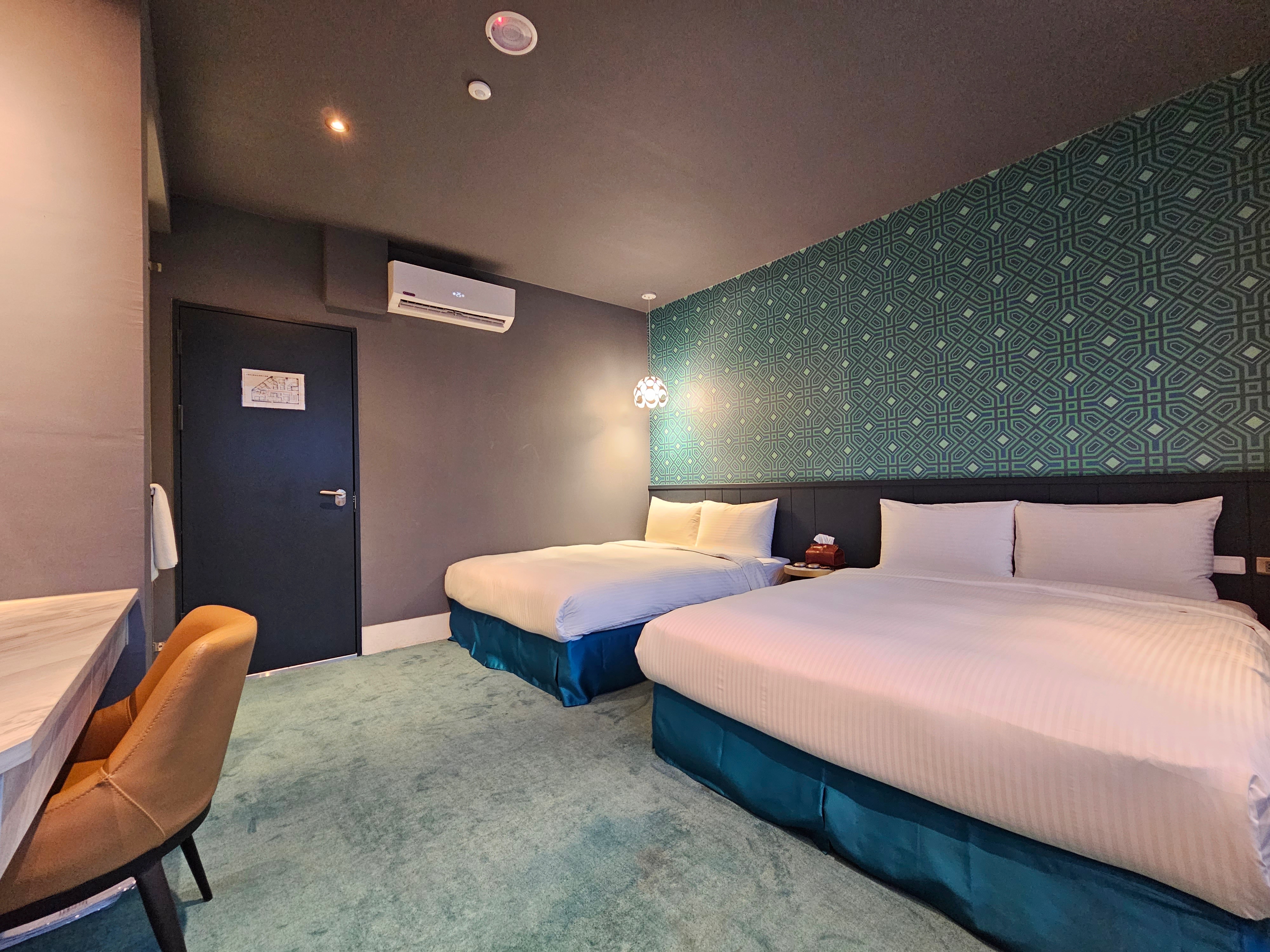 高級四人房 (Superior Quadruple Room)