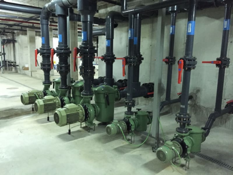 Pump connection detail