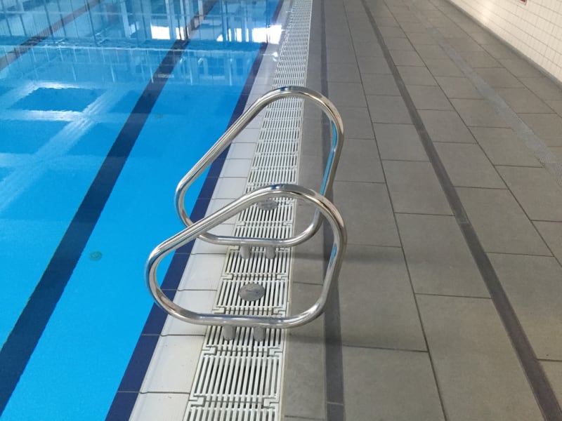 Competition pool grab rail detail
