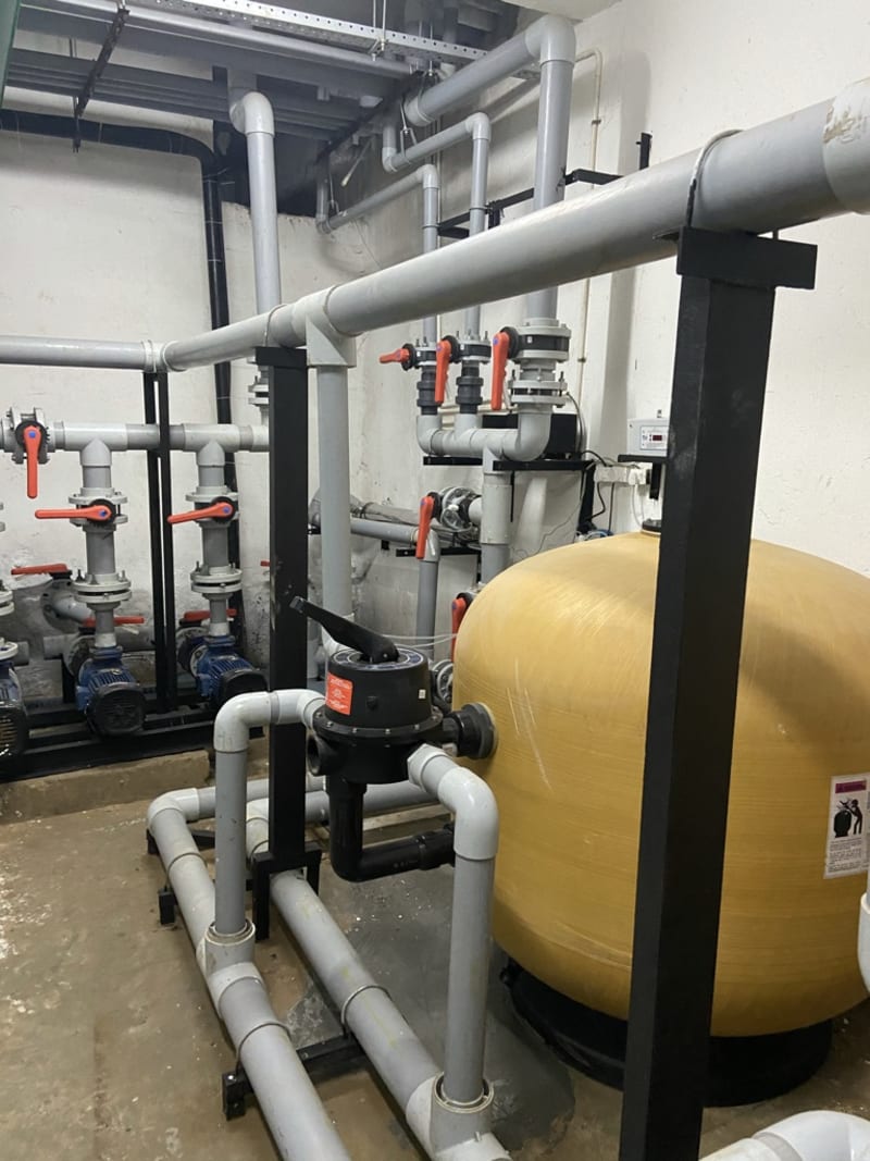 Plant room manifold and filtration