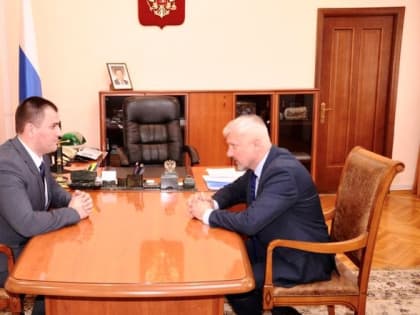 Владимир Бобров провел собеседование с кандидатом на должность судьи