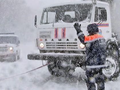 Ограничение движения на трассе Оренбург-Самара продлили до утра