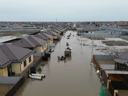 В Оренбуржье собирают помощь для жителей затопленных домов