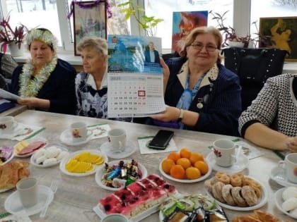 Денис Зеленцов поздравил старшее поколение с Новым годом