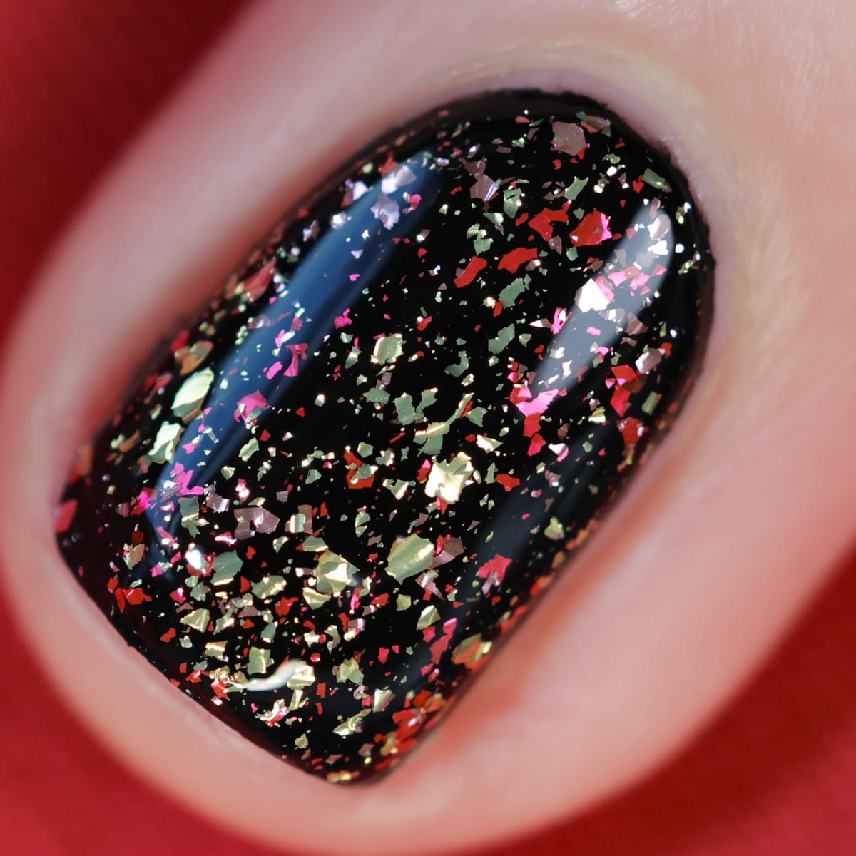 Black flakie swatch