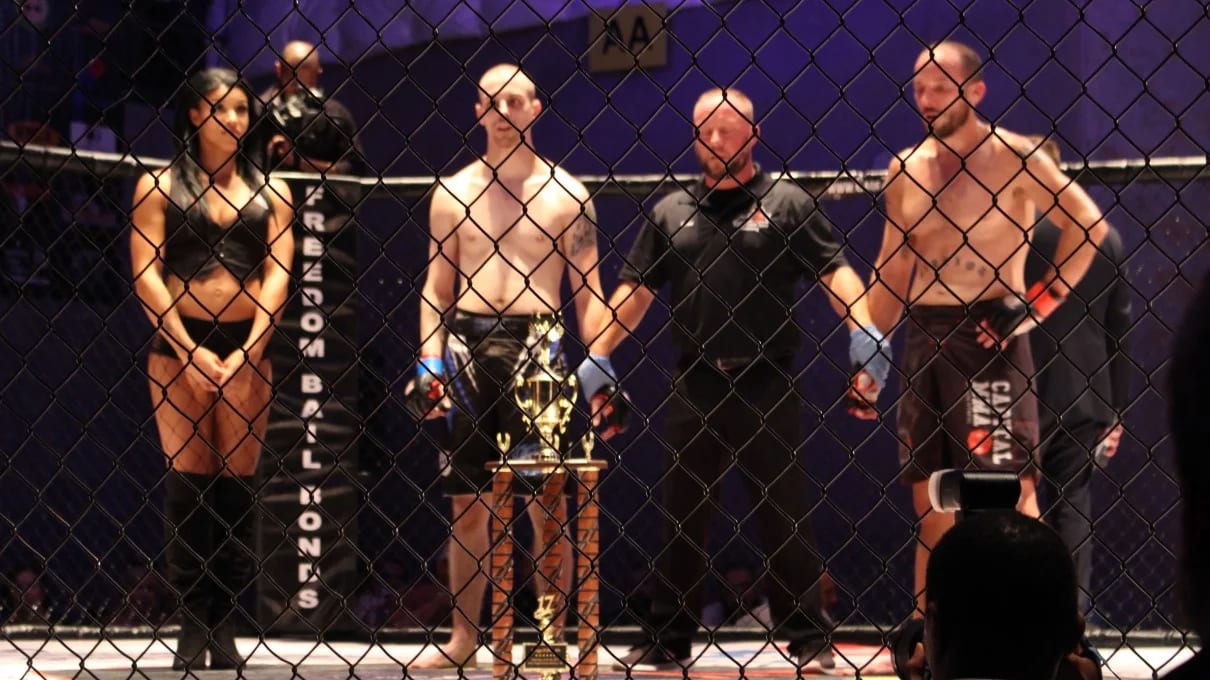 MMA (Mixed Martial Arts) Sporu Nasıl Yapılır? MMA Faydaları? Nasıl MMA Dövüşçüsü Olunur?