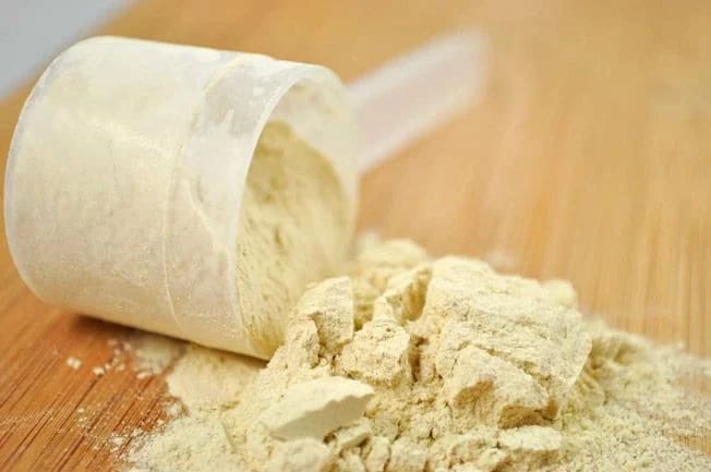 Protein Tozu ve Saç Dökülmesi İlişkisi Bilimsel Bir İnceleme