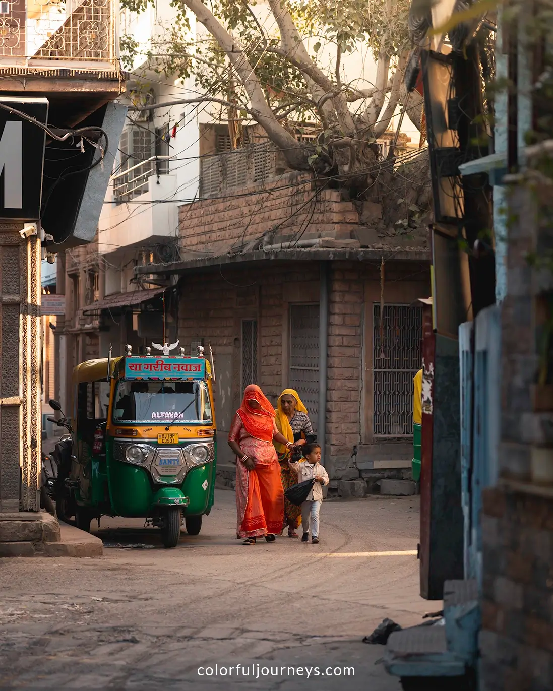 Women walk in Jodhpur, India