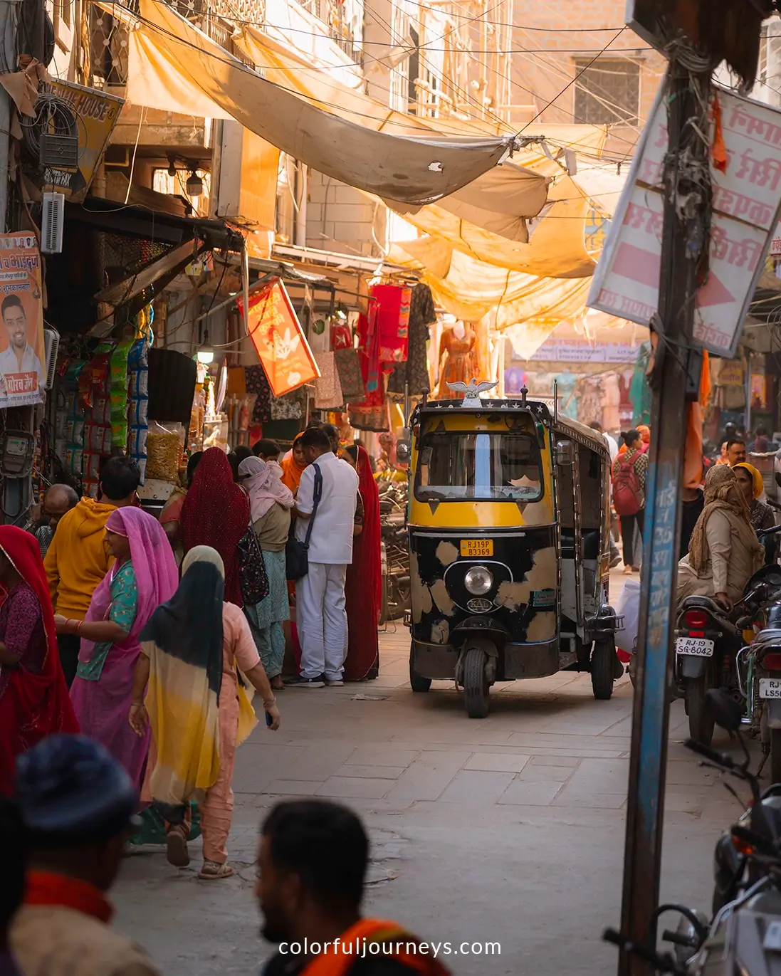 Busy streets in Jodhpur, India