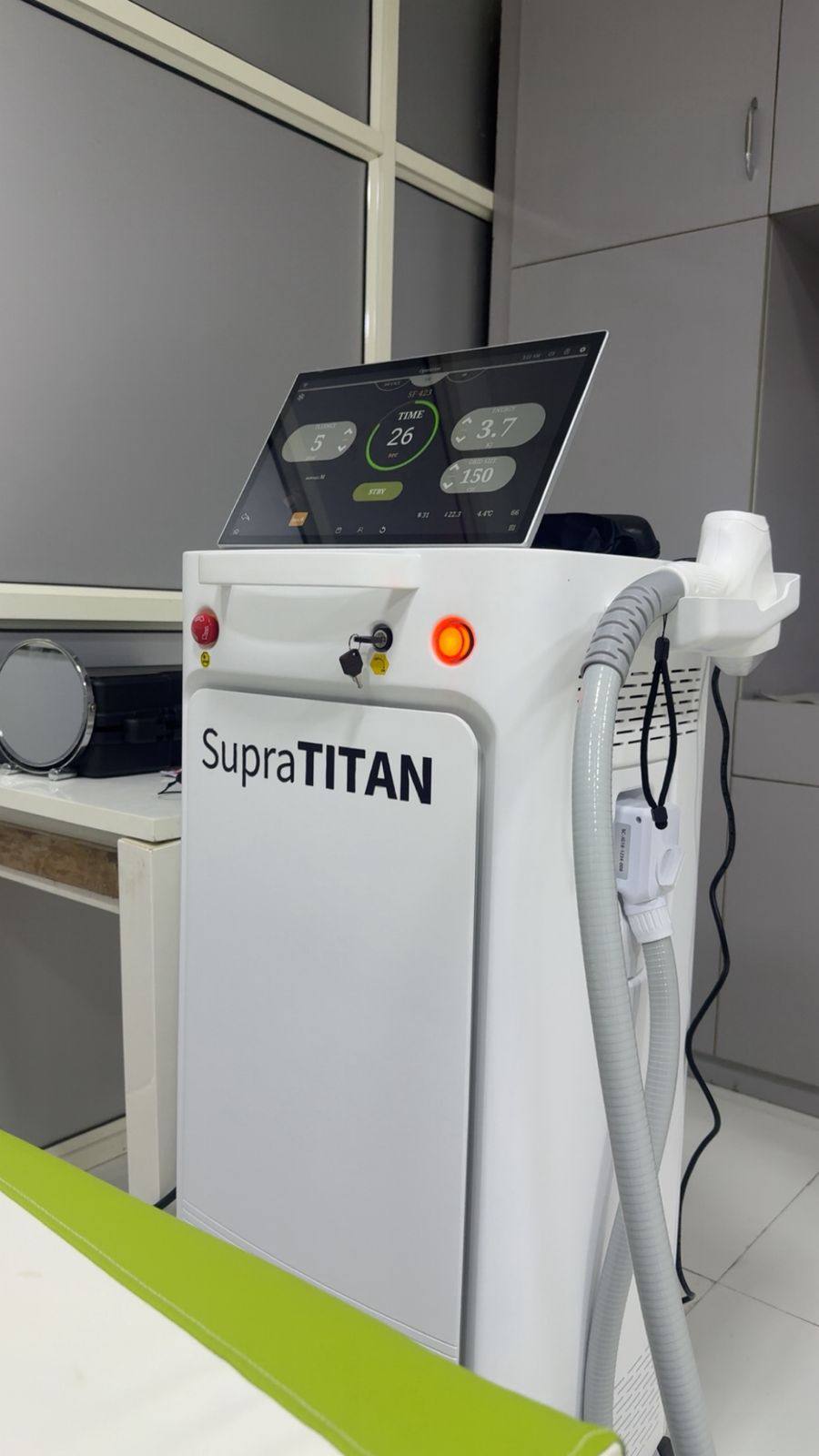 SupraTITAN