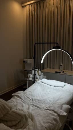 LED HD Half-Moon Shaped Fill Light 3000K-6000K Dimmable Light for SPA Tattoo Beauty Salon Eyelash Makeup and Dentist - led - NEES Medical Lahore