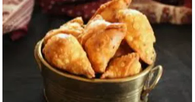 Cocktail Samosa