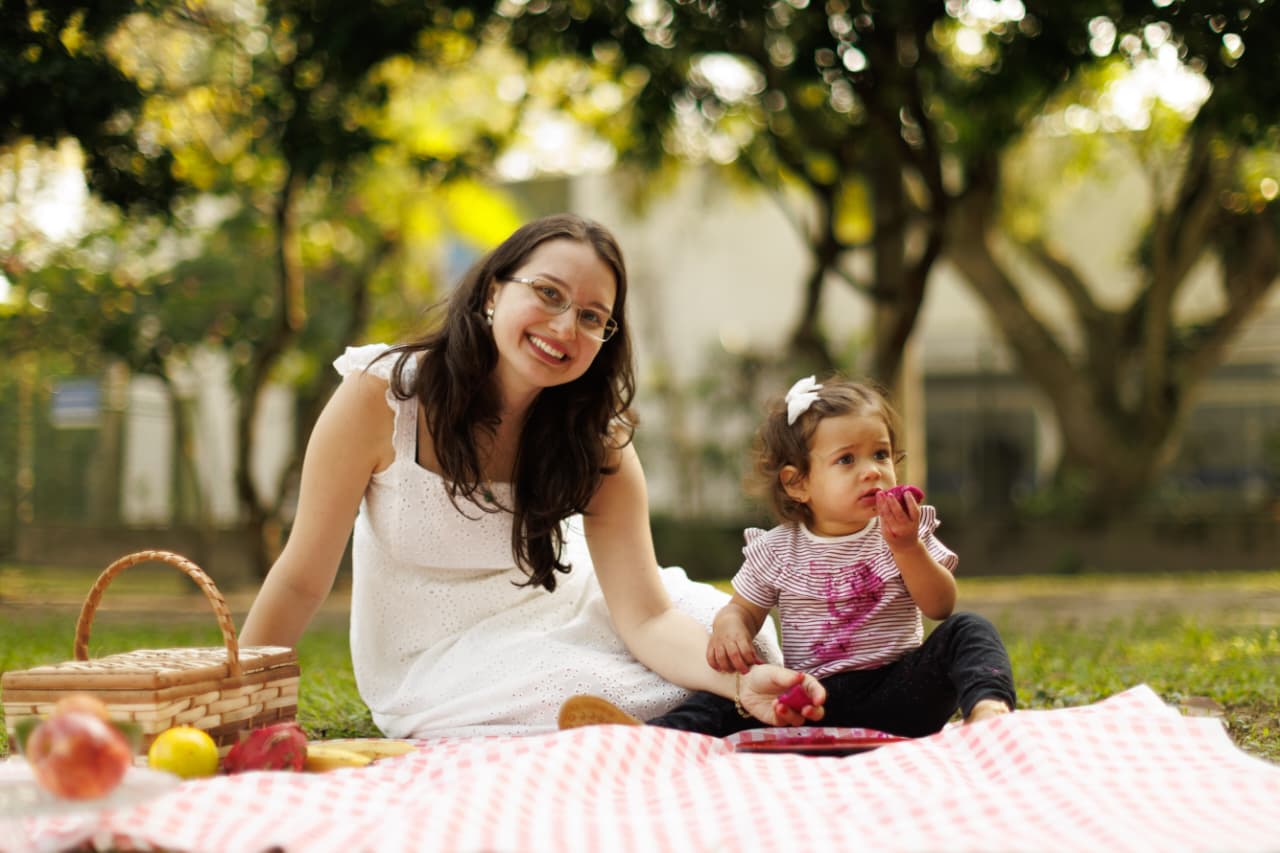Gabriella Marcomini em contexto de nutrição materno-infantil e cuidado familiar