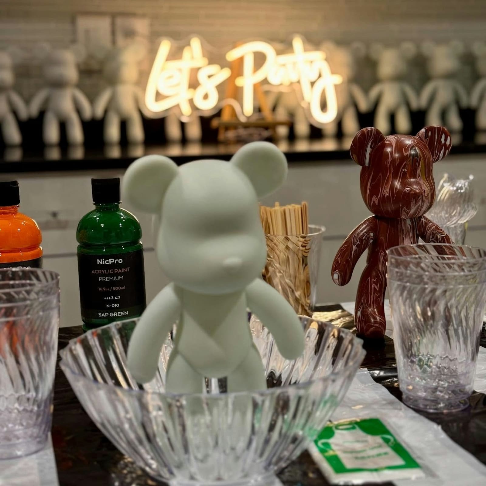 Custom Drip Paint Moshi Bear Activity