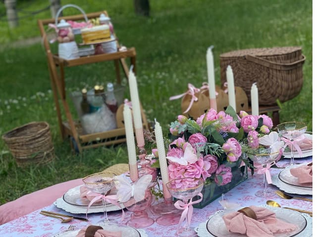 Luxury Pink Garden Picnic for Celebrations