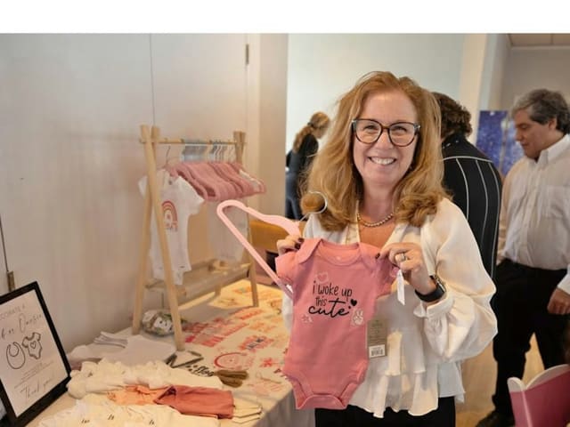 Premium Create Your Own Baby Onesie Bar – Baby Shower