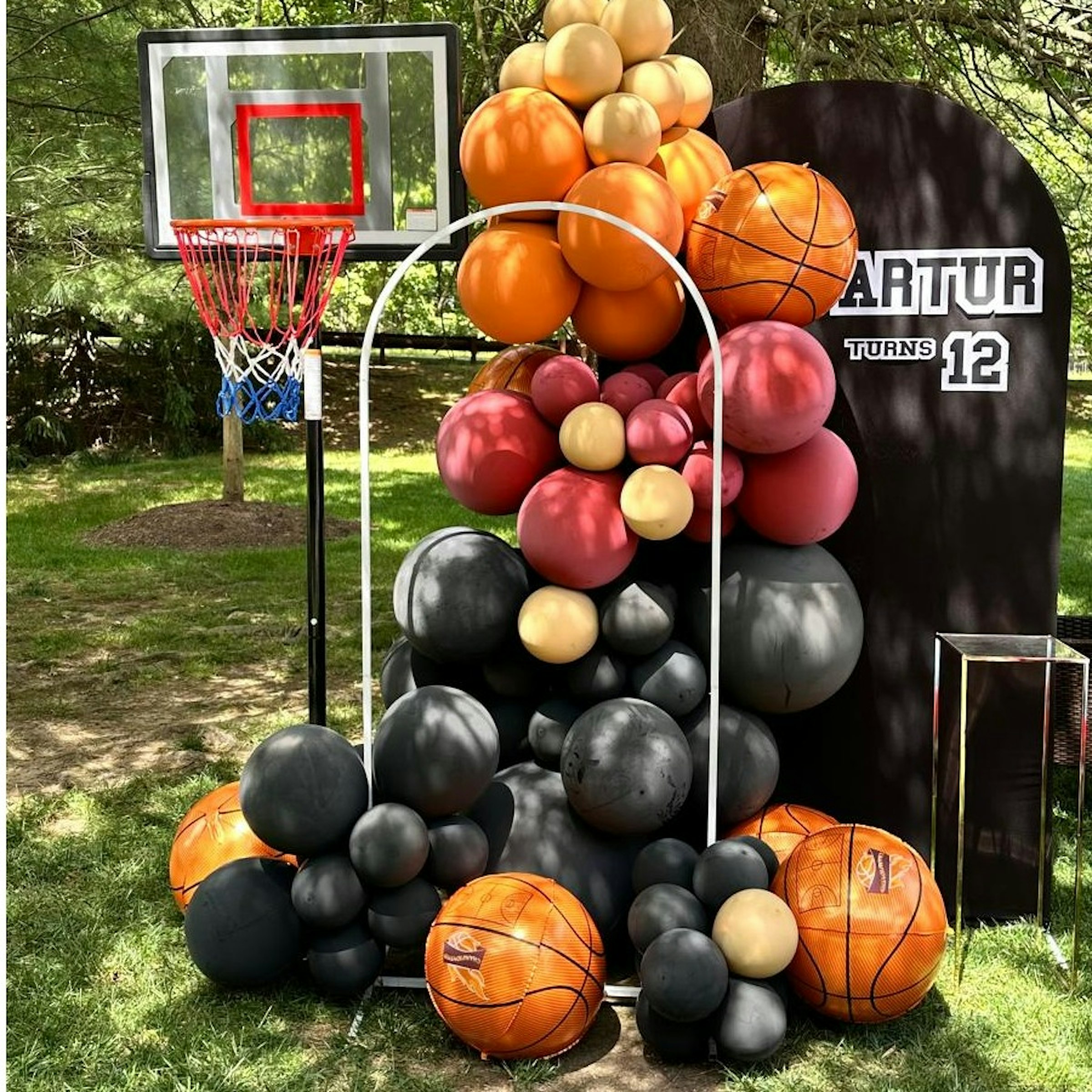 Basketball Themed Birthday Party Setup