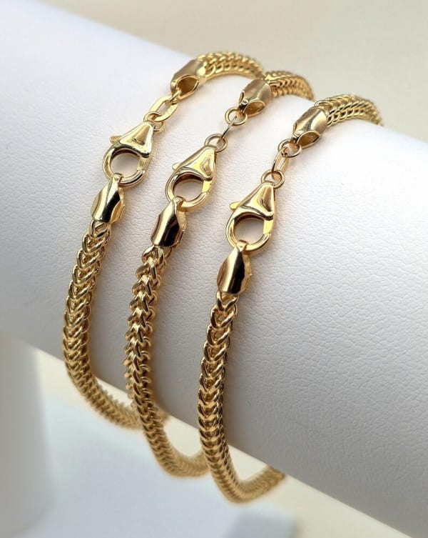 Royal V-Link Diamond-cut Necklace 3