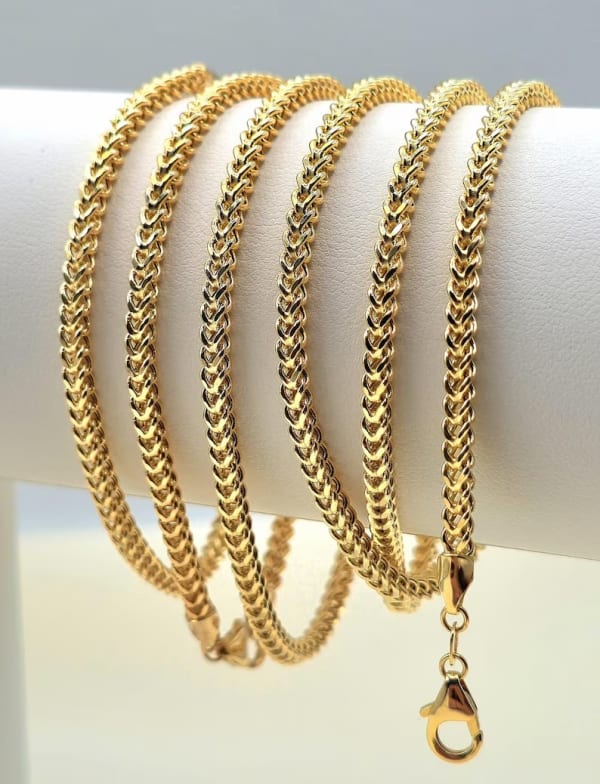 Royal V-Link Diamond-cut Necklace 4