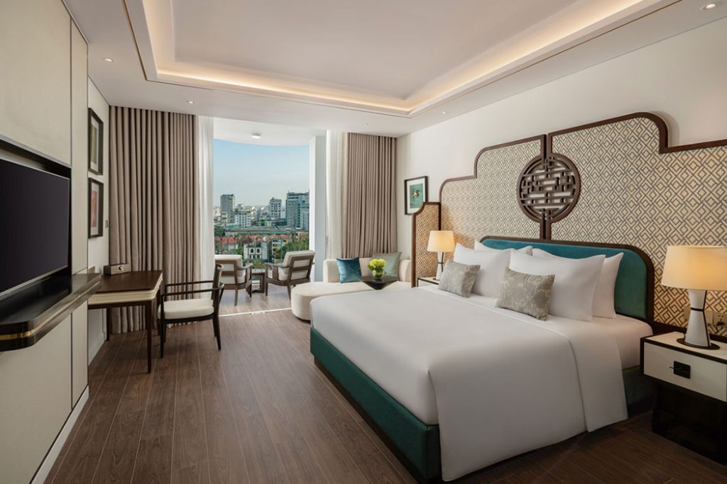 Grand Royal Riverside Hue, Fusion Collection