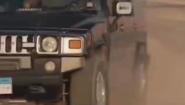 Hummer H2 on the desert highway, Welad Rizk 2 set