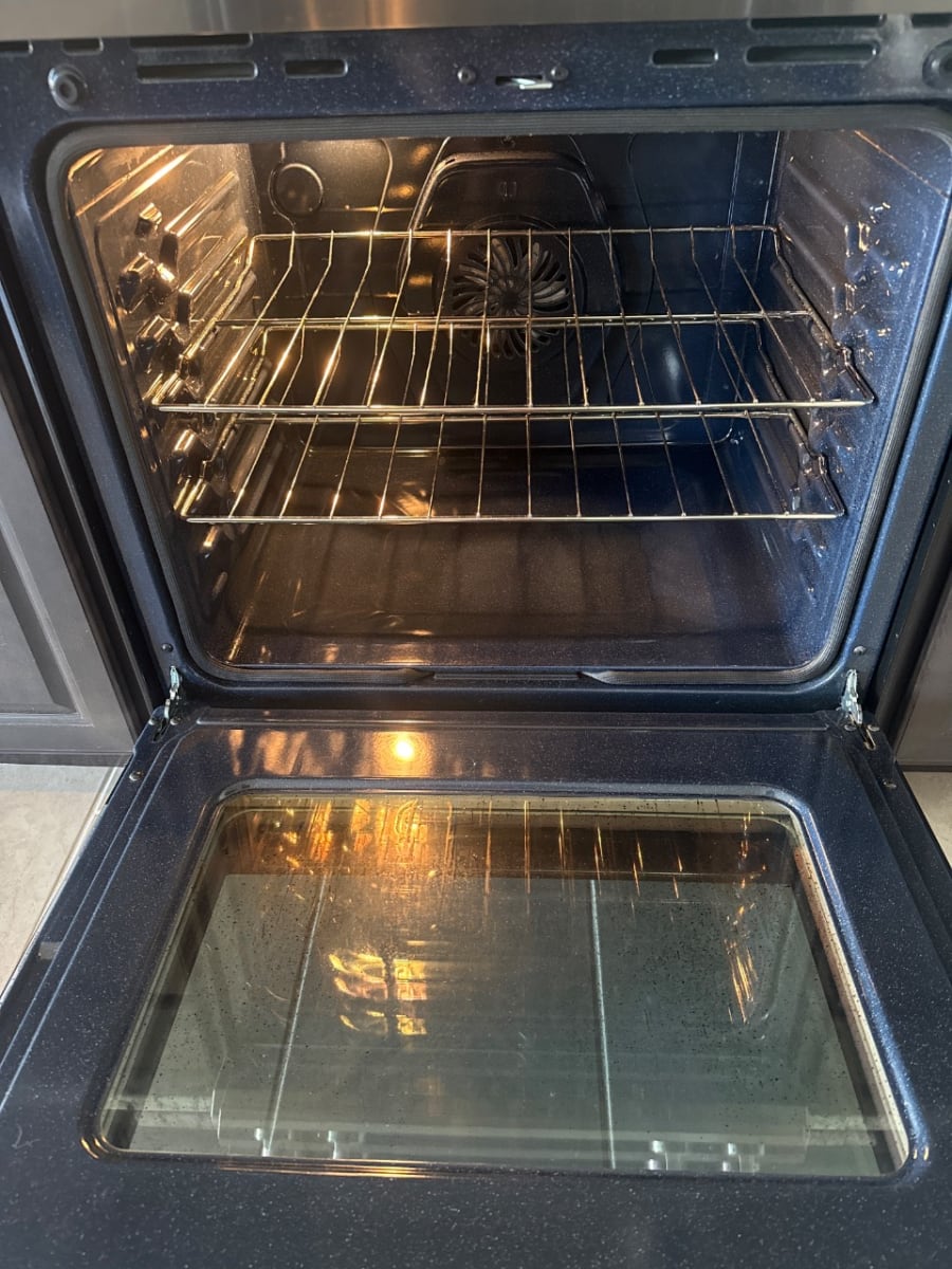Oven after Blue Bin Crew cleaning