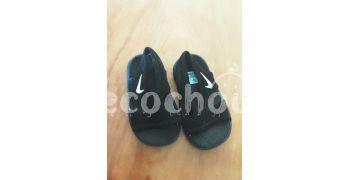 Sandale nike taille 19